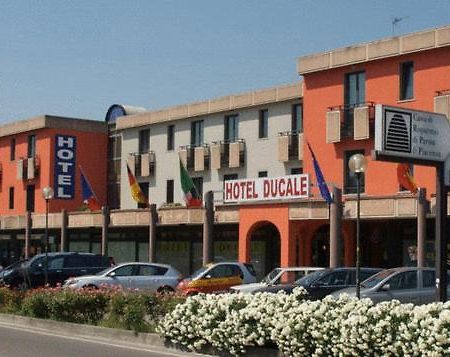 Hotel Residence Ducale 포르토 만토바노 외부 사진