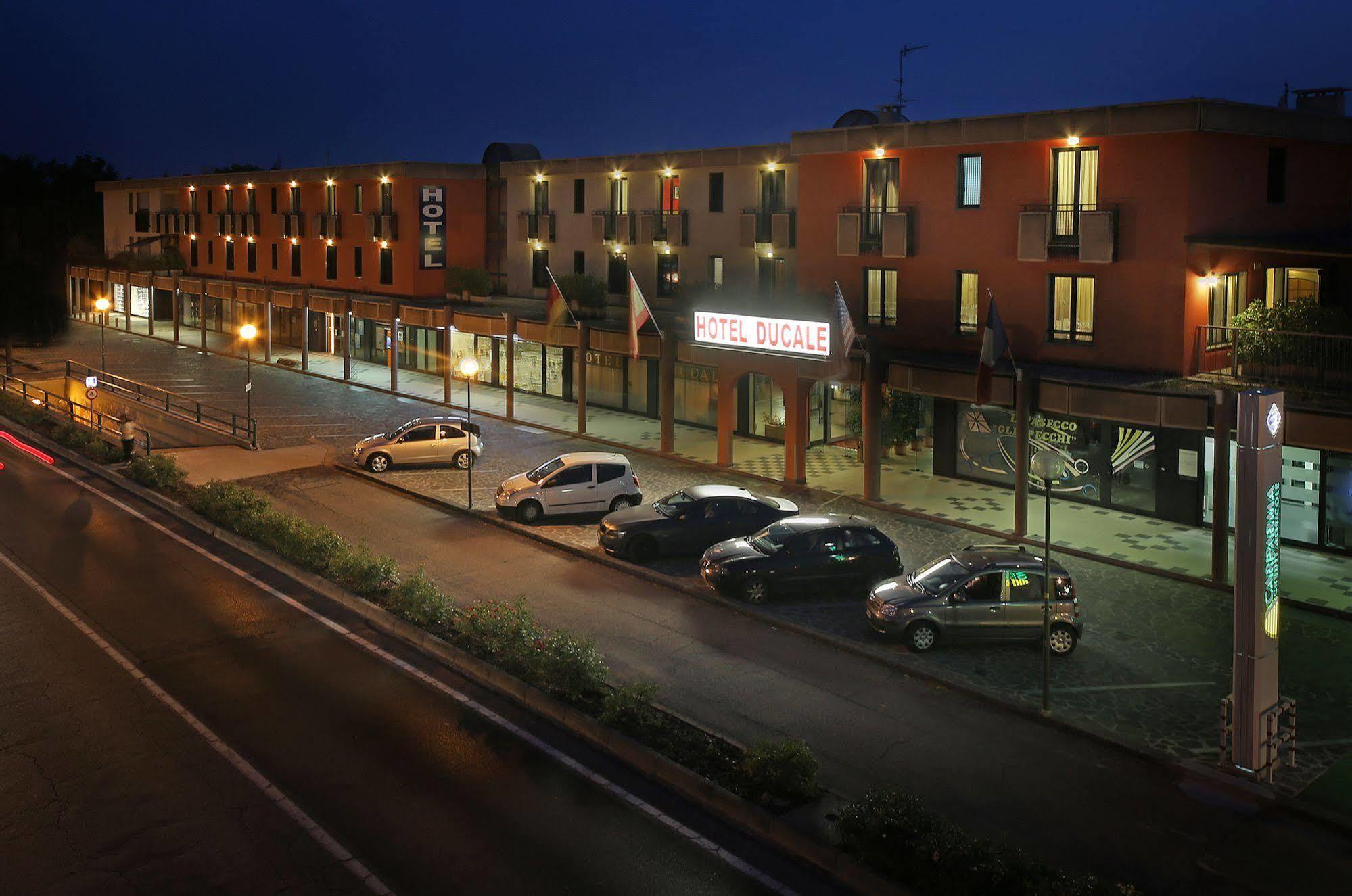 Hotel Residence Ducale 포르토 만토바노 외부 사진