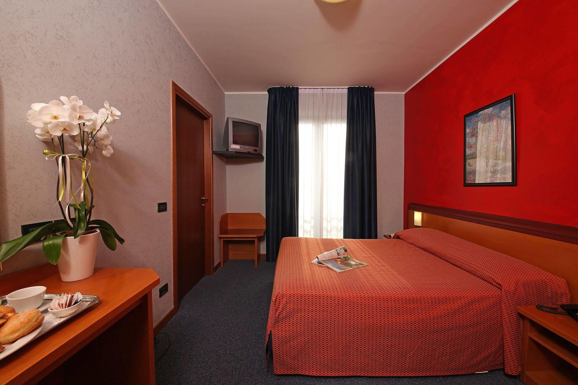 Hotel Residence Ducale 포르토 만토바노 외부 사진