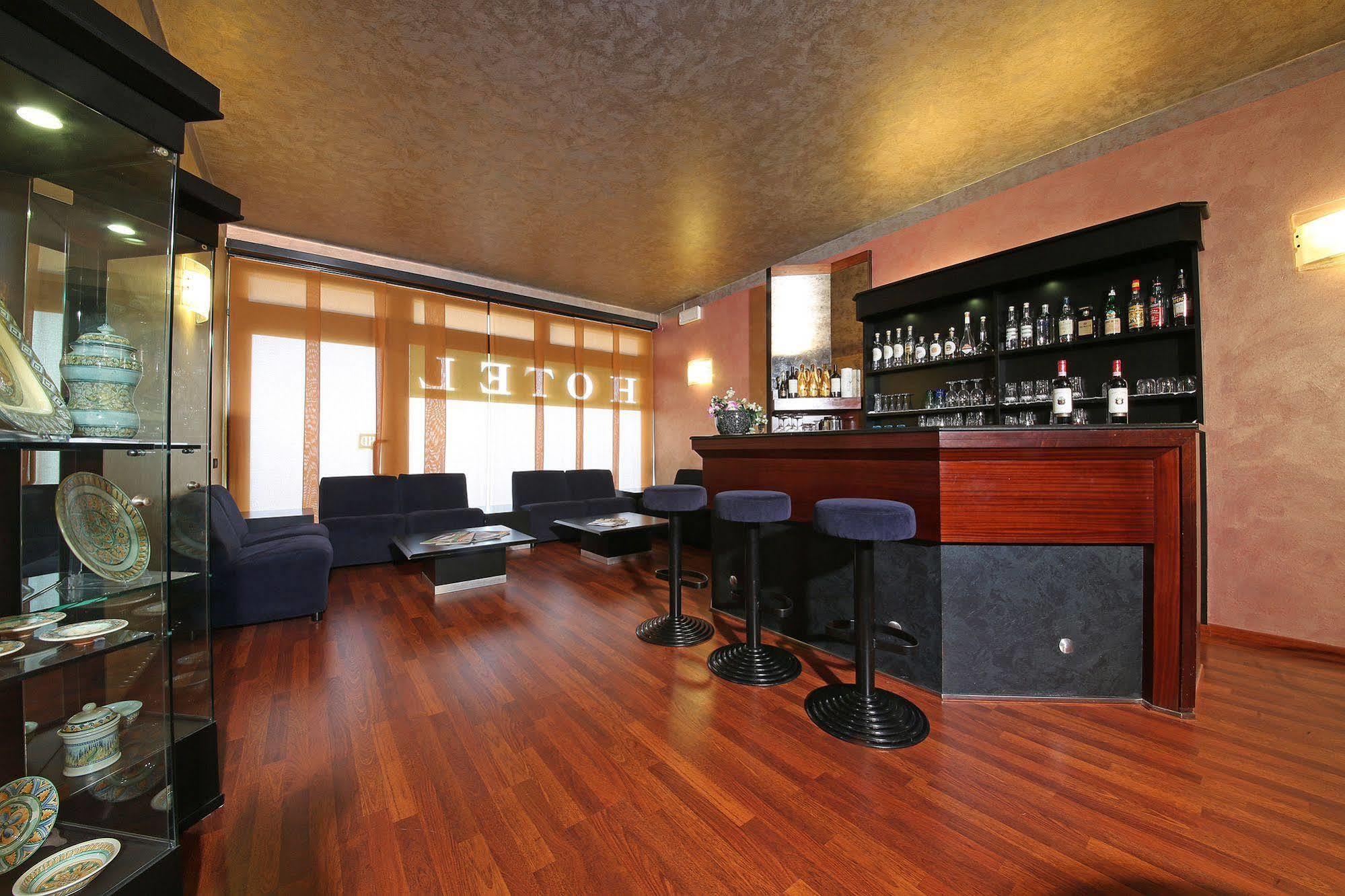 Hotel Residence Ducale 포르토 만토바노 외부 사진