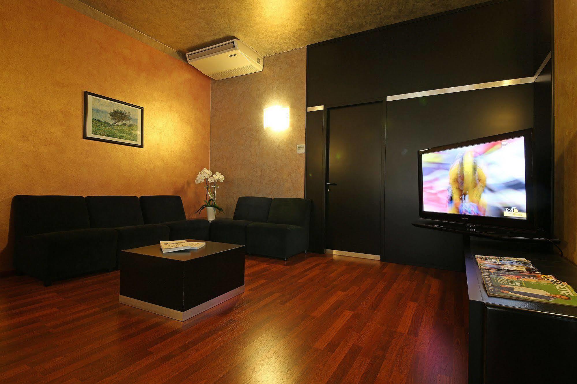Hotel Residence Ducale 포르토 만토바노 외부 사진